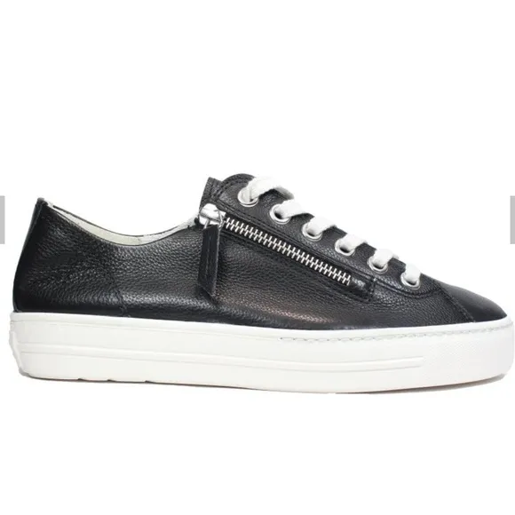 Paul Green Tamara CupsoleSneaker (Women) black/white Uk 5 US 7.5 gently used
