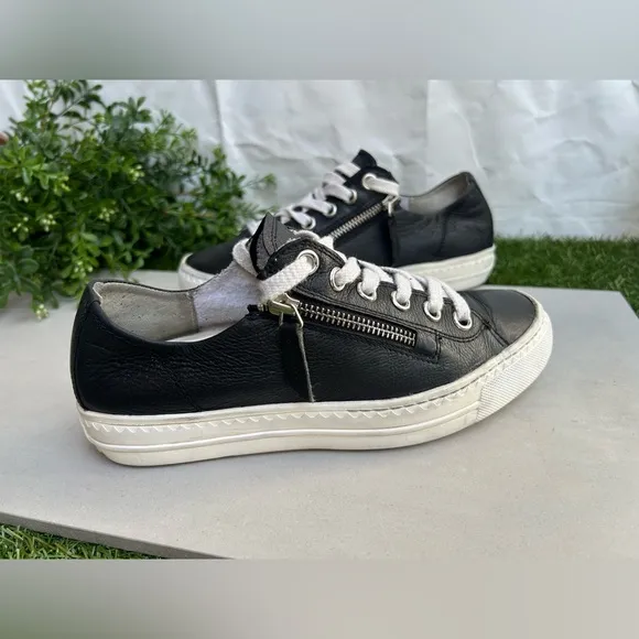 Paul Green Tamara CupsoleSneaker (Women) black/white Uk 5 US 7.5 gently used