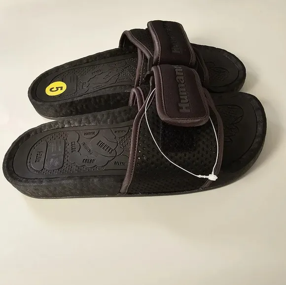 Pharrell Williams Chancletas HU Slides