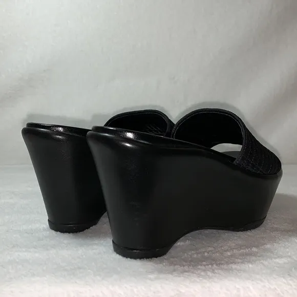 PRADA Nylon and Leather Platform Slide Women’s size 4 European 35