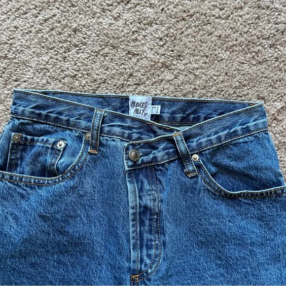 Princess Polly Holly Asymmetric Straight Leg Mid Wash Cotton Denim Jeans Size 2