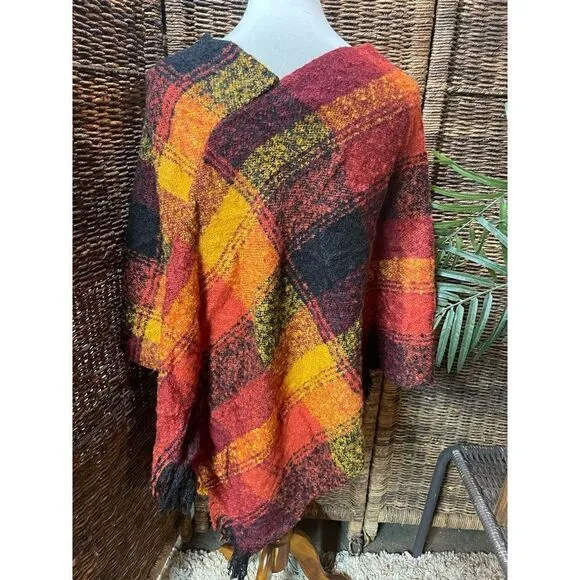 Pumpkin Spice Boucle V-Neck Yarn Plaid Pancho Shawl Fringe Brand New