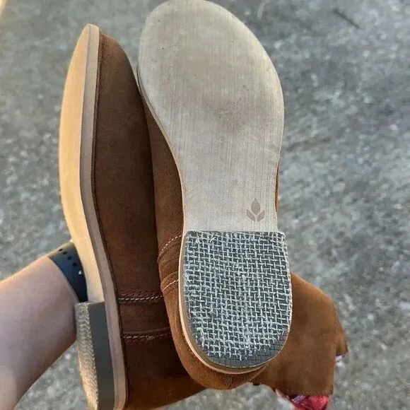 Reef Low Desert Boots