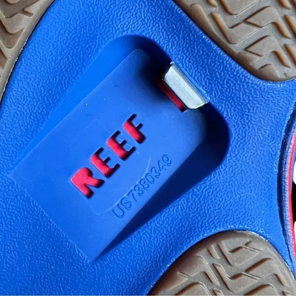 REEF NWT Fanning Chicago Cubs MLB Slides Red Blue Men's Size 11