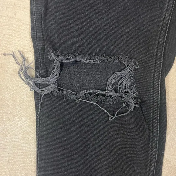 Reformation‎ Women's Cynthia High Rise Lagoon Destroyed Black Jeans- Size 26