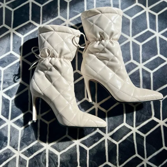 ROBERTO PIRALOFF Quilted Heeled Cream Boots EU Size 36 US Size 6