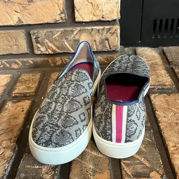 Rothy’s Retired Snakeskin Gray Slip On Loafers Size 8.5