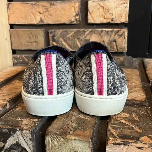 Rothy’s Retired Snakeskin Gray Slip On Loafers Size 8.5
