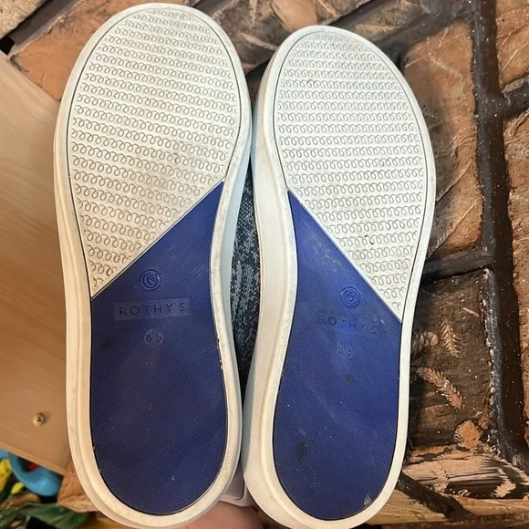 Rothy’s Retired Snakeskin Gray Slip On Loafers Size 8.5