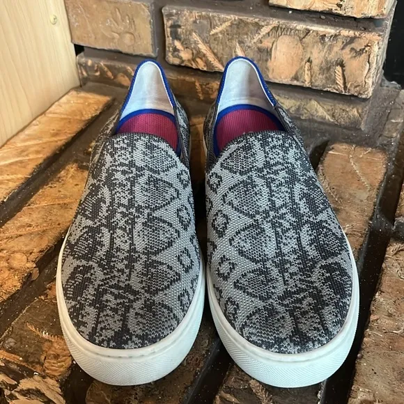 Rothy’s Retired Snakeskin Gray Slip On Loafers Size 8.5