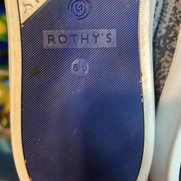 Rothy’s Retired Snakeskin Gray Slip On Loafers Size 8.5