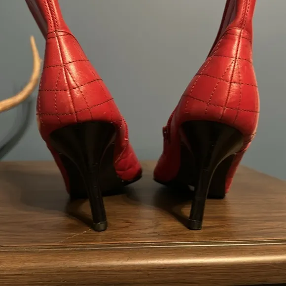 RSVP Heeled Boots red leather, quilted look, size 9.5
