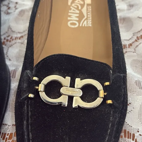Salvatore Ferragamo Black Suede Nero Loafers - Sz 7 2a