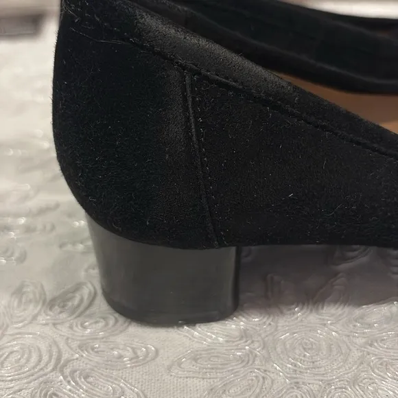 Salvatore Ferragamo Black Suede Nero Loafers - Sz 7 2a