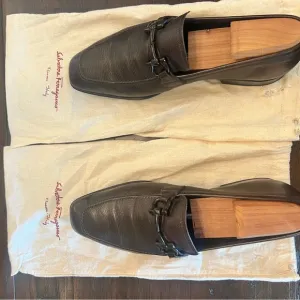 Salvatore Ferragamo leather loafers, Men’s 8.5, slip ons, dark brown