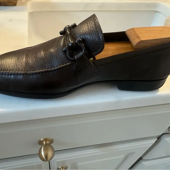 Salvatore Ferragamo leather loafers, Men’s 8.5, slip ons, dark brown