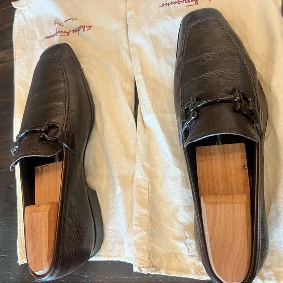 Salvatore Ferragamo leather loafers, Men’s 8.5, slip ons, dark brown