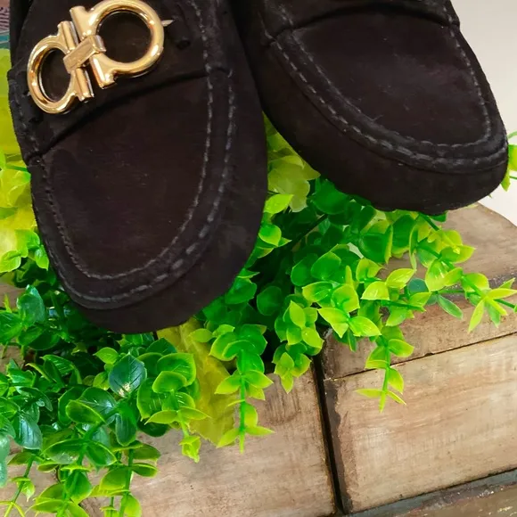 Salvatore Ferragamo loafers size 8