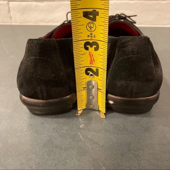Salvatore Ferragamo sz 7.5 black suede laceup loafers