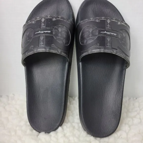Salvatore Ferragamo Groove 6 Men's  Sandals Size 10M Rubber Gancini Logo  Slides