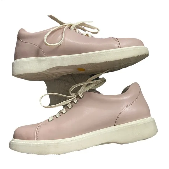 Samuel Hubbard Light Pink Fast For Her size 7 Leather Casual Fashion Sneakers.
