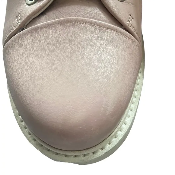 Samuel Hubbard Light Pink Fast For Her size 7 Leather Casual Fashion Sneakers.