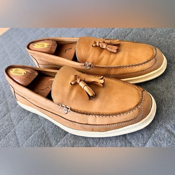 SANDRO MOSCOLONI VINEYARD Sz 10.5 Tan Italian Leather Loafers with Tassels