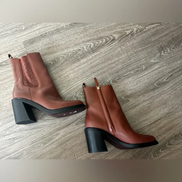 Sarto Franco Sarto  Paula Brown Chelsea Ankle Boots Size 8 New‎