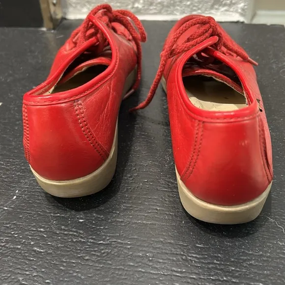 SAS Bounce Red Leather Lace  Up Moc