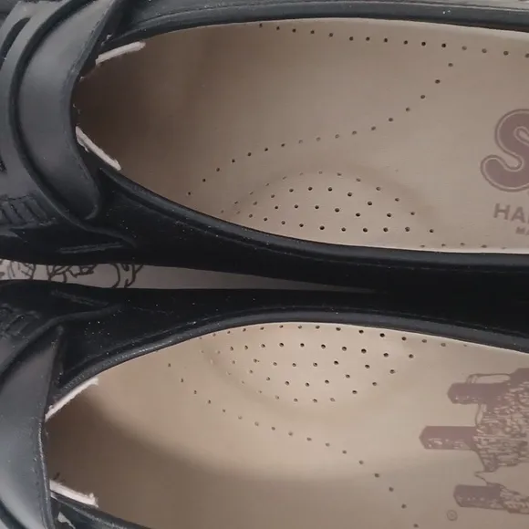 SAS NIB, Women's Black Loafers. Sz 10.5 N.