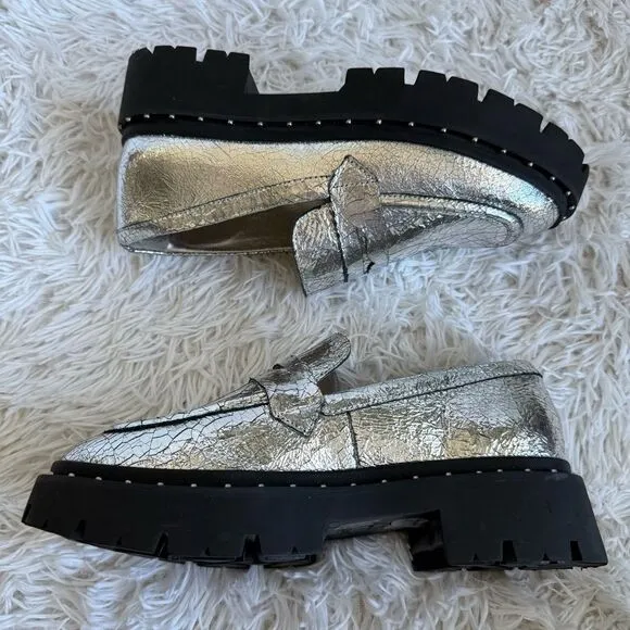 SCHUTZ Christie Studs Silver Cracked Leather Lug Sole Loafers Size 7.5