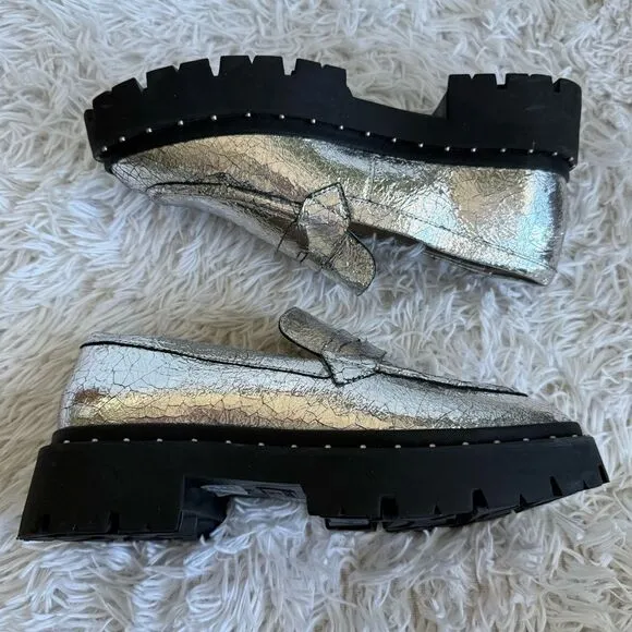 SCHUTZ Christie Studs Silver Cracked Leather Lug Sole Loafers Size 7.5