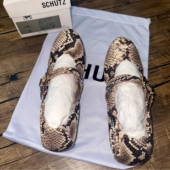SCHUTZ Leather Flats