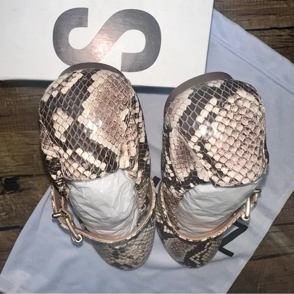 SCHUTZ Leather Flats