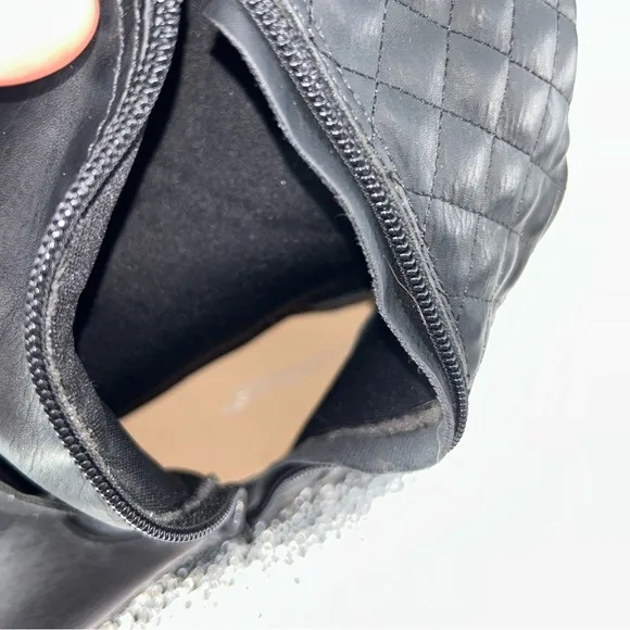 Shoe Dazzle Finley Quilted Flat Black Knee-High Boots Size 8