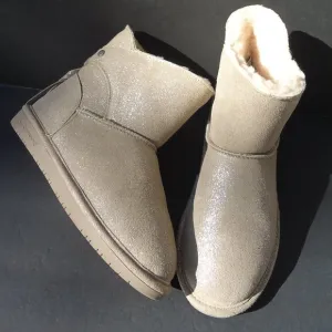 SIZE 5 youth. BEARPAW MIA sheepskin boots