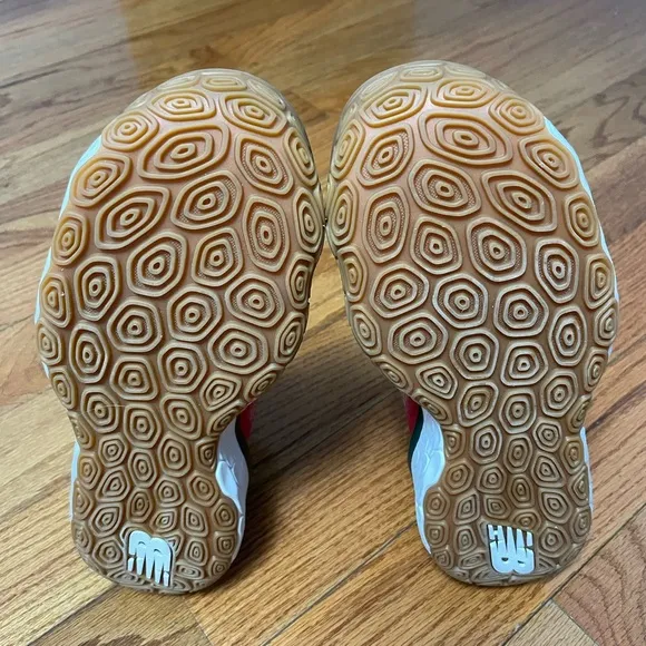 Size 8.5 - New Balance Fresh Foam BB Christmas