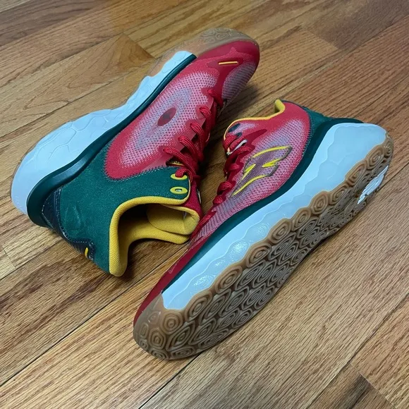 Size 8.5 - New Balance Fresh Foam BB Christmas
