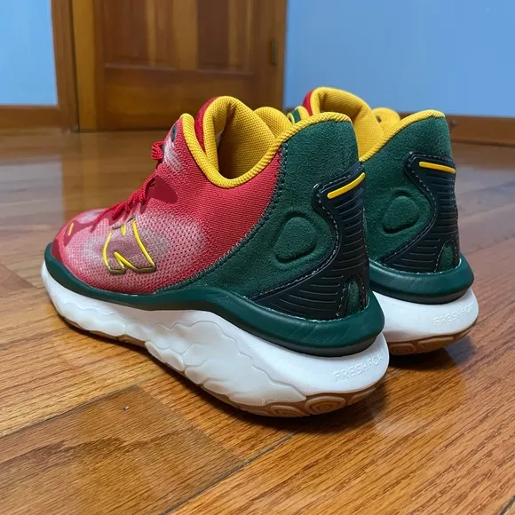 Size 8.5 - New Balance Fresh Foam BB Christmas