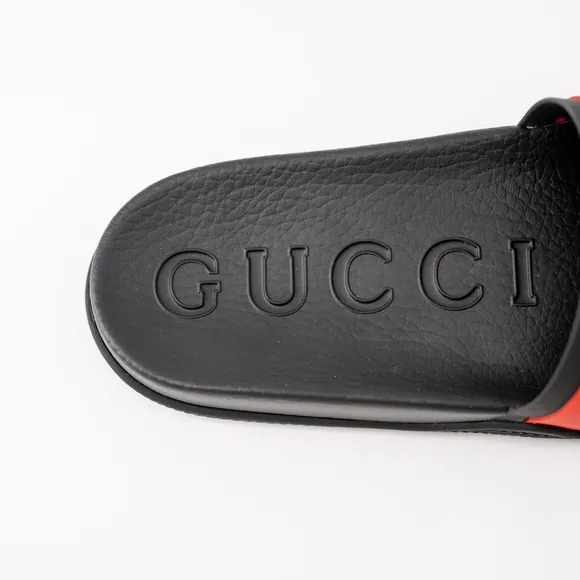 size 9G - Gucci Interlocking GG Rubber Slides Sandals Black Green Red
