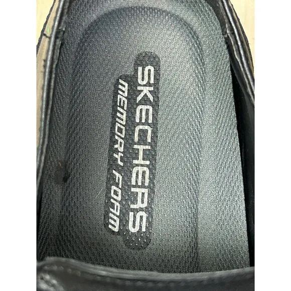 Skechers Memory Foam Slip On Loafers 64214 Mens size 10 Black Comfort
