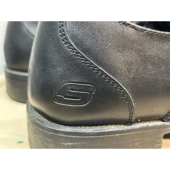 Skechers Memory Foam Slip On Loafers 64214 Mens size 10 Black Comfort