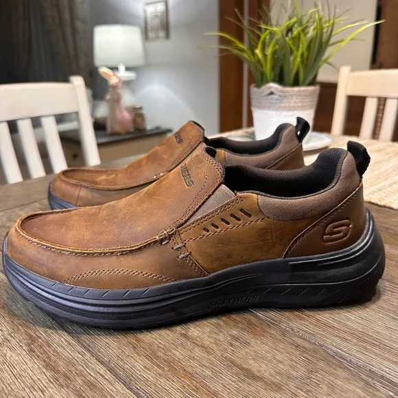 Skechers Slip On Seveno Distressed Brown Leather Slip On Memory Foam Size  10