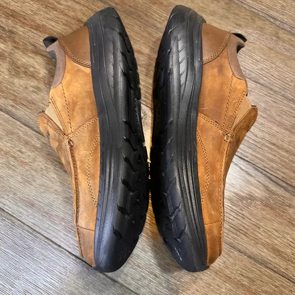Skechers Slip On Seveno Distressed Brown Leather Slip On Memory Foam Size  10