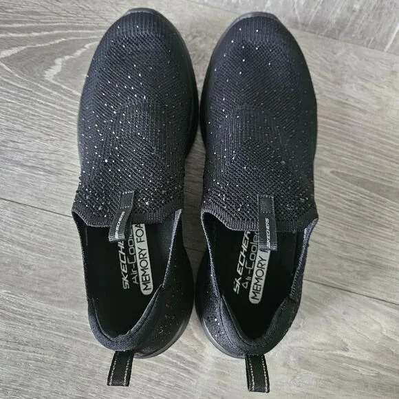 Skechers Womens Slip-On Ultra Flex 3.0 Glam Night Knit Memory Foam Size 9 Shoe