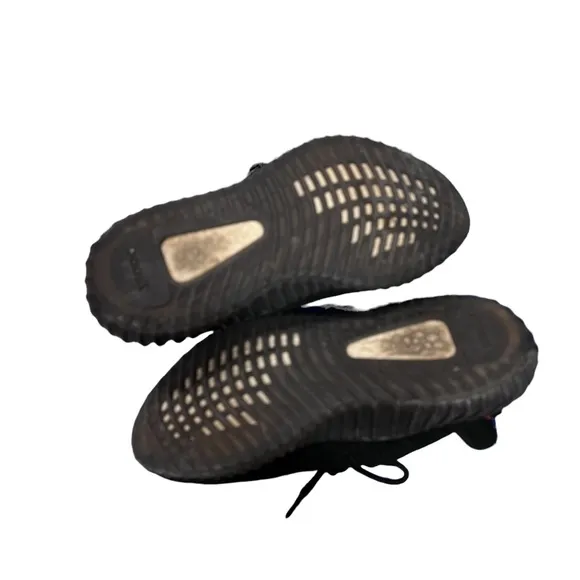 Sneakers- Fashion 350 - excellent - Mens Size 6.5