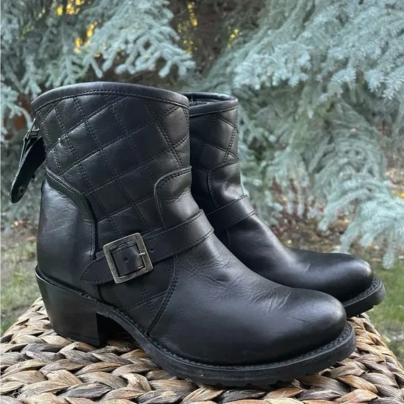Sonora Mia Motorcycle Black Leather Quilted Double H Biker Boot. Women’s size 8