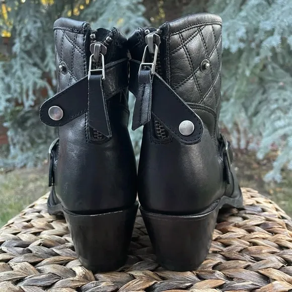 Sonora Mia Motorcycle Black Leather Quilted Double H Biker Boot. Women’s size 8