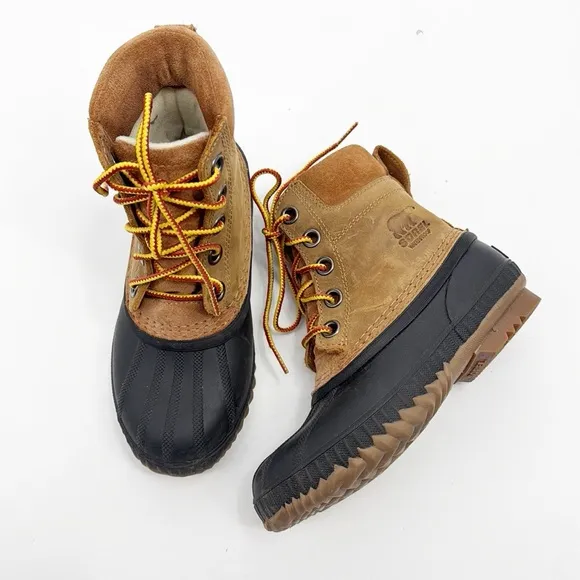 Sorel Cheyanne II lace-up boots Ankle Rain Boots Youth size 1 Tan Brown kids