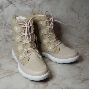Sorel Explorer Next Joan Tan Winter Boots with Pink Laces Size 6.5